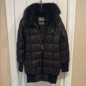 Moncler Black Women's Puffer Down Feather Jacket with Fur Trim